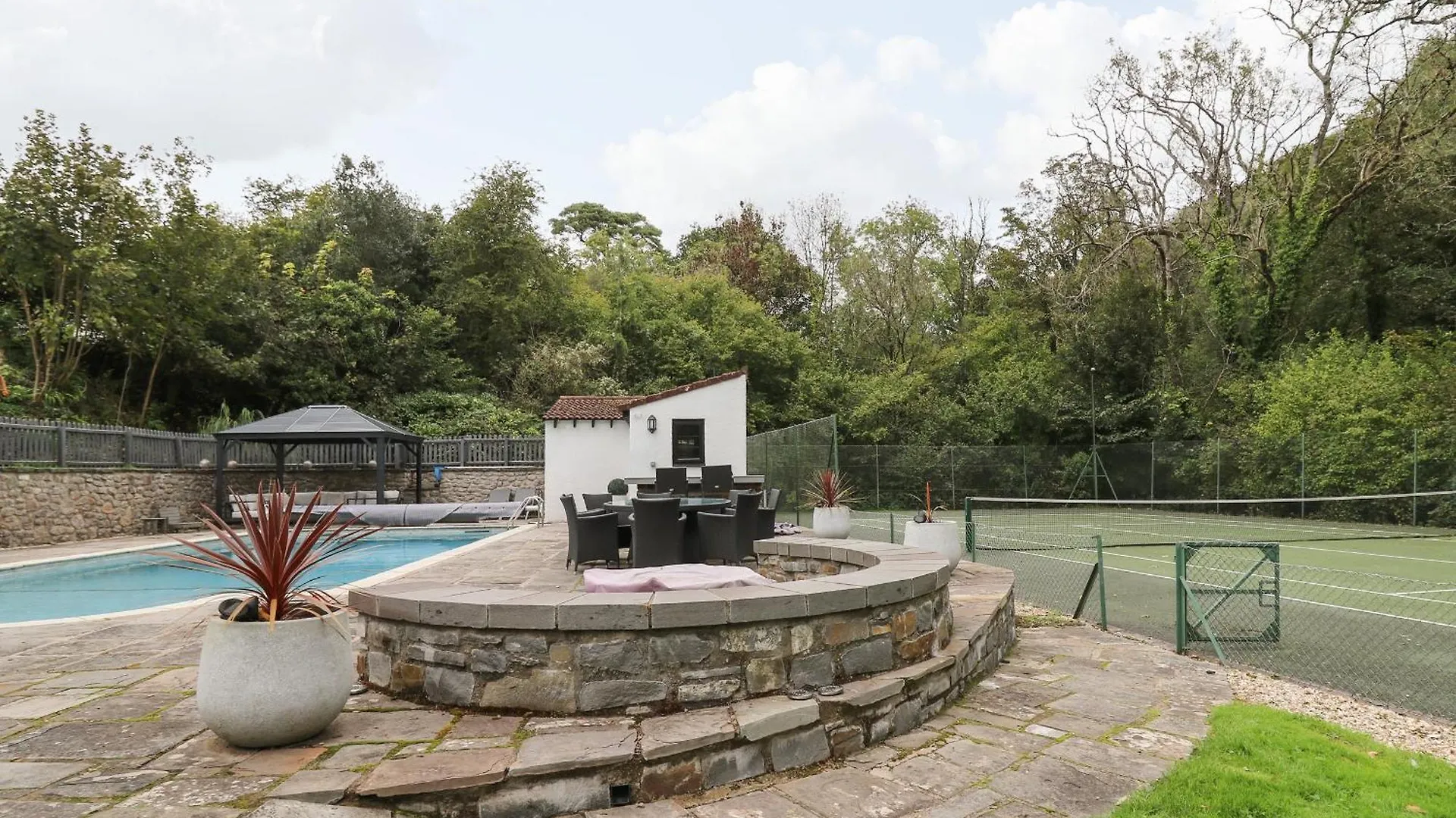 Glamorgan House Cardiff Holiday home